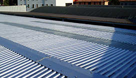 Utilizzo di coperture in acciaio per capannoni su tegoli e tettoie in carpenteria