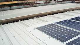 Lastre metalliche prestampate per l'ancoraggio integrato del pannello fotovoltaico