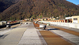 Lucernario centrale chiuso in policarbonato