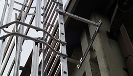 Assemblaggio scale marinara in alluminio